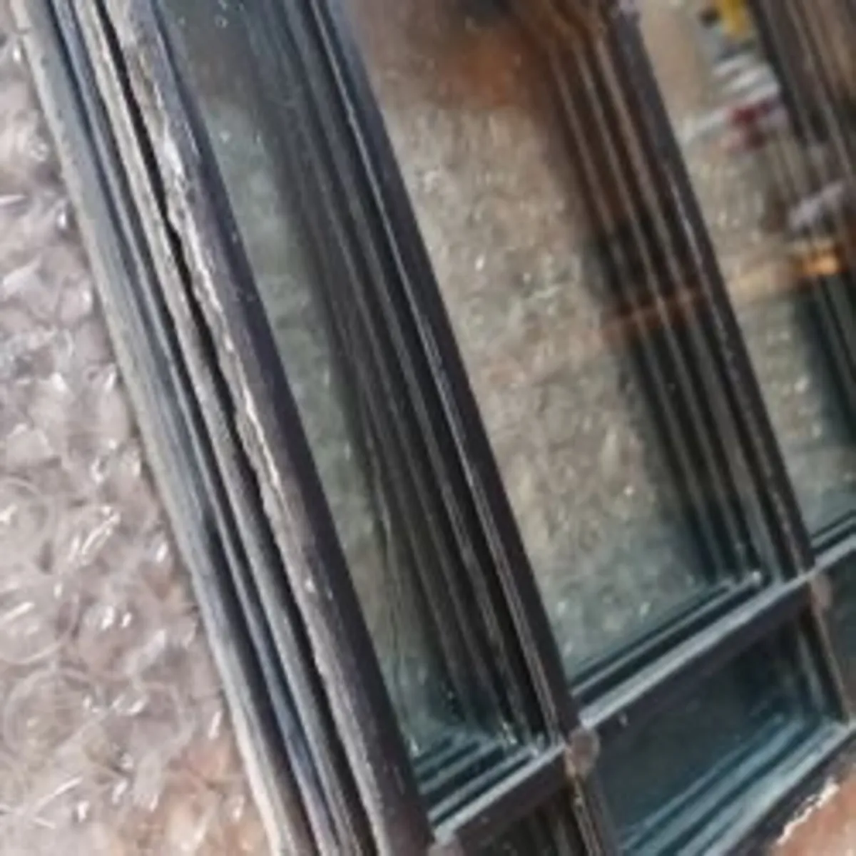 Set of 6 Matching Leaded Glass Panels – 97×32 cm - Image 4