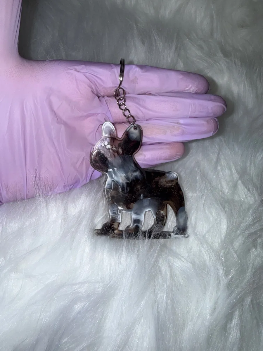 Handmade resin items and candles - Image 4