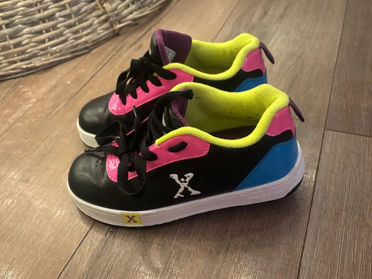 Girls heelys worn once indoors - Image 1