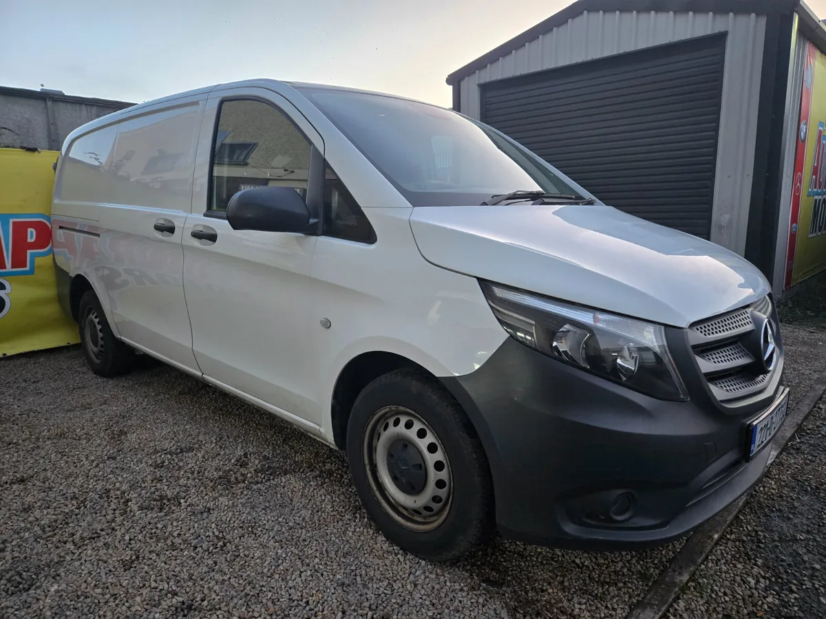 Mercedes-Benz Vito 2022 - Image 3