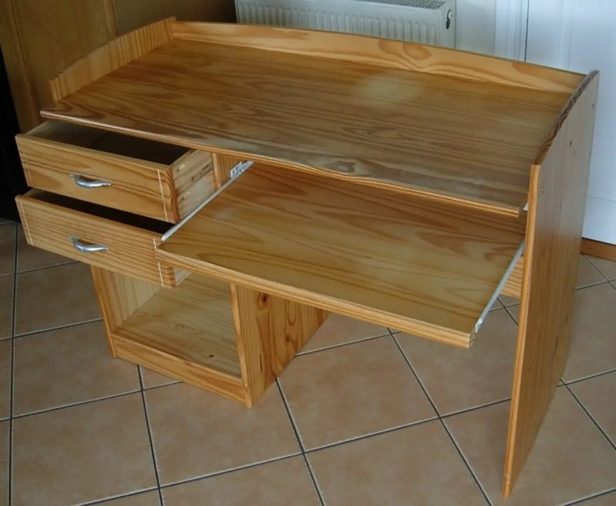 Computer Desk - Image 3