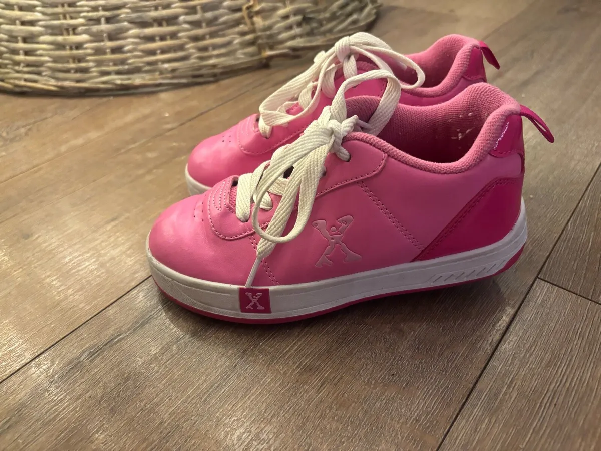 Heelys uk size 13 girls - Image 1