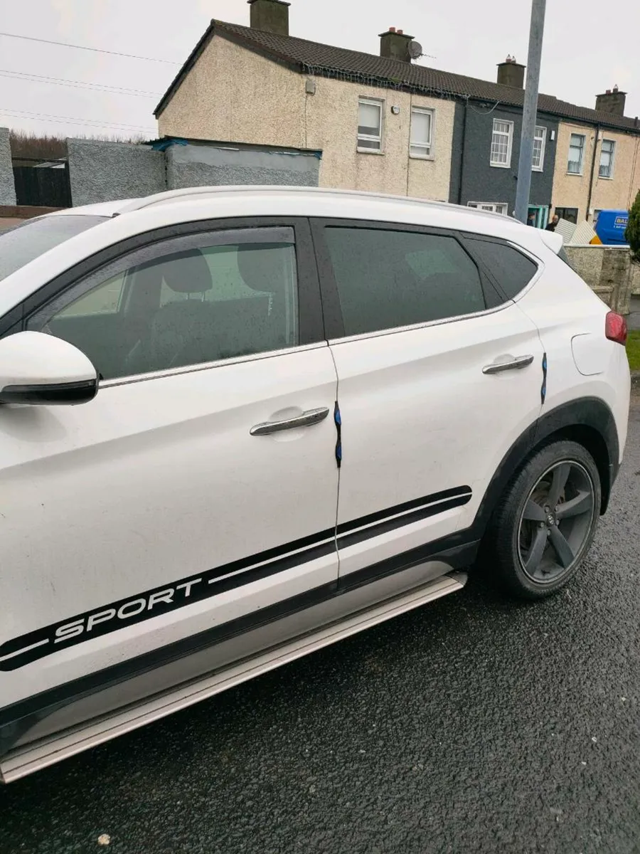 Hyundai Tucson 2019 Executive plus - Image 2