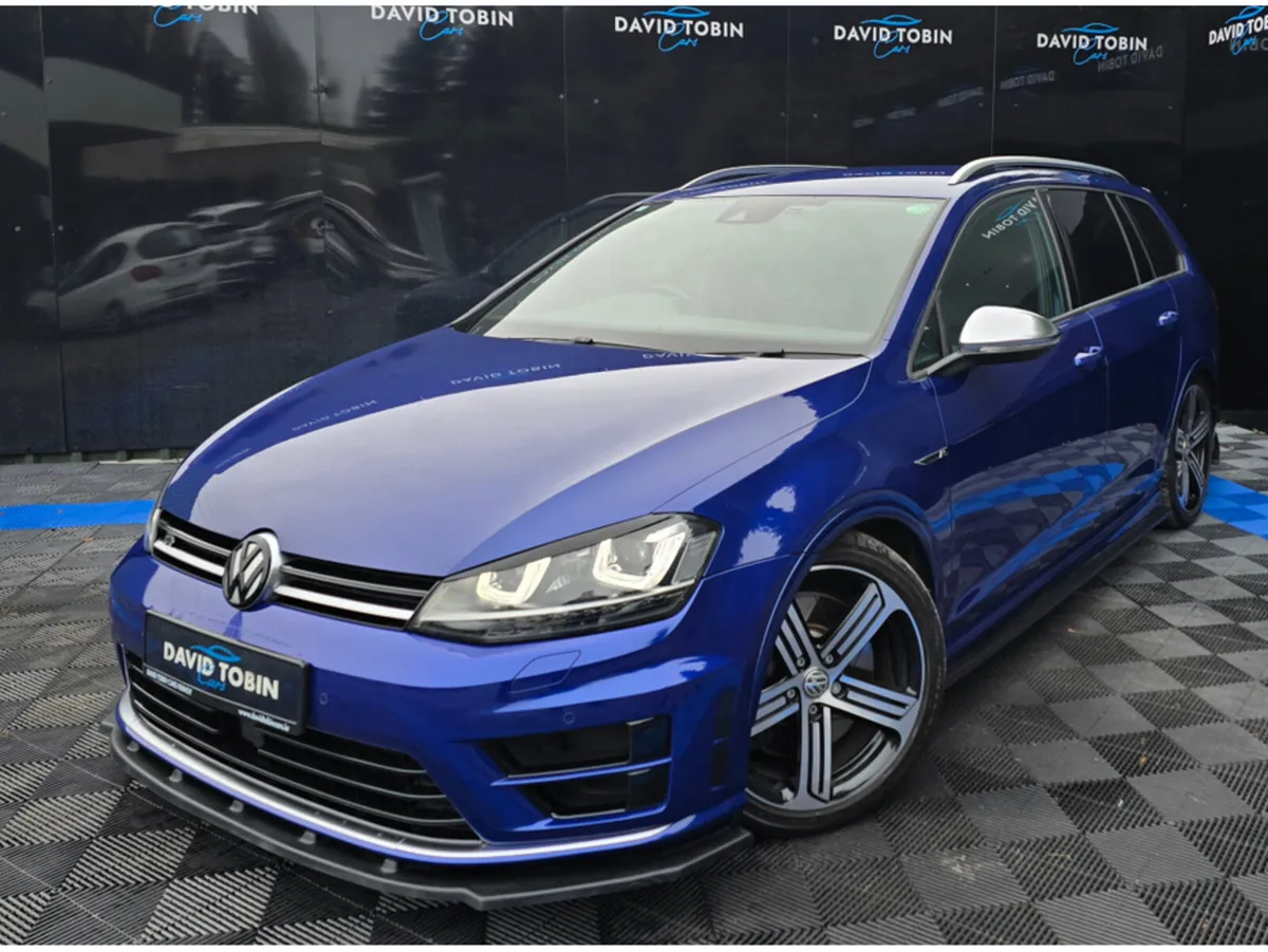 Volkswagen Golf R ESTATE 2.0 TSI 300 BHP LAPIZ BLU - Image 4