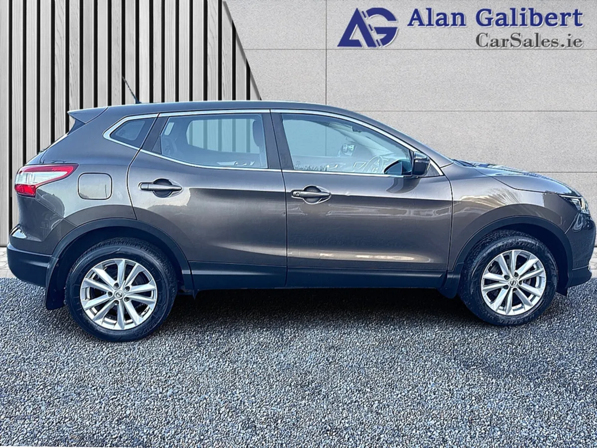 Nissan Qashqai 1.5 DIESEL REVERSE CAMERA €57 PW - Image 3