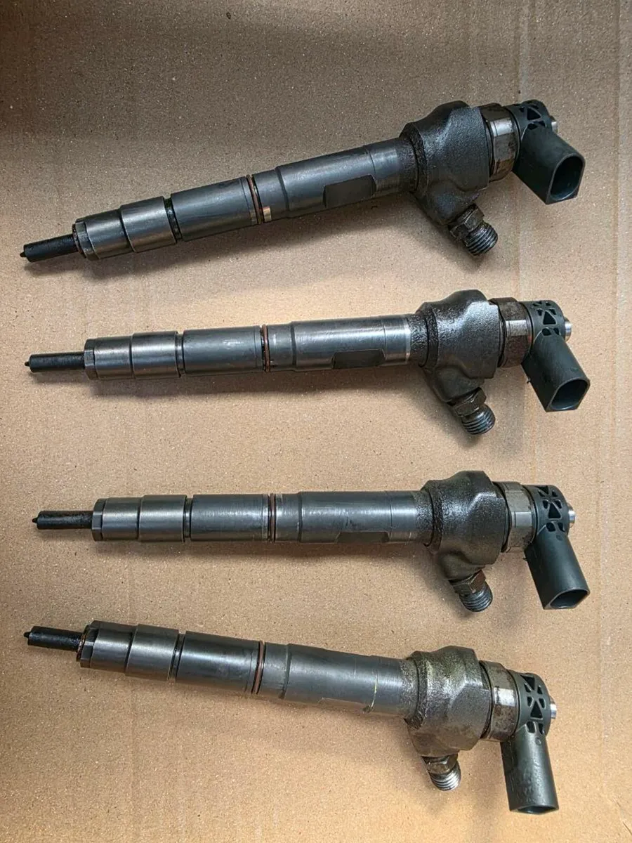 Audi A4 2.0 TDI Injectors 03L130277J