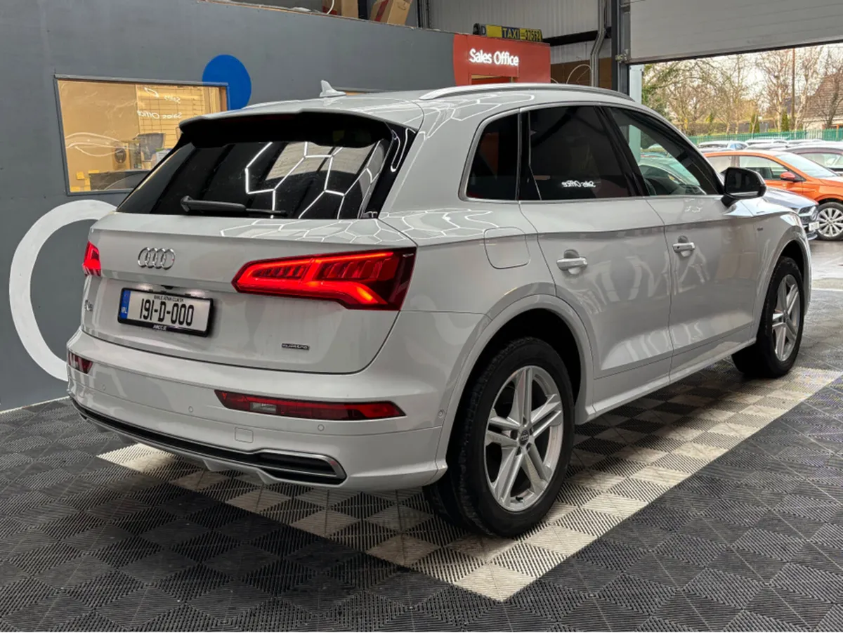 Audi Q5 TDI 4WD - Heated Seats - S-line - Image 2