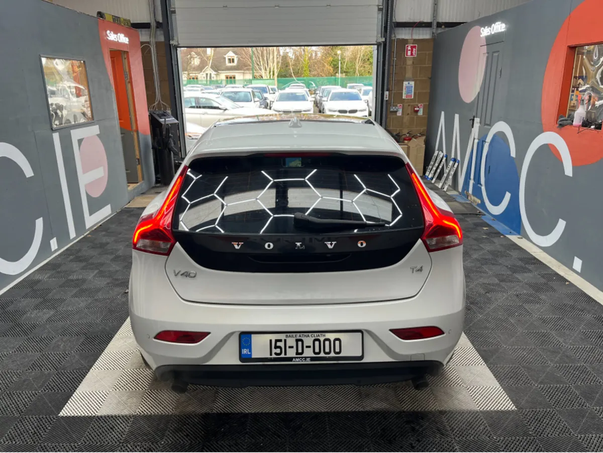 Volvo V40 €13950 2015 VOLVO V40 AUTOMATIC PAN ROOF - Image 3