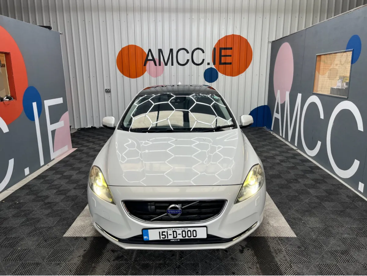 Volvo V40 €13950 2015 VOLVO V40 AUTOMATIC PAN ROOF - Image 4