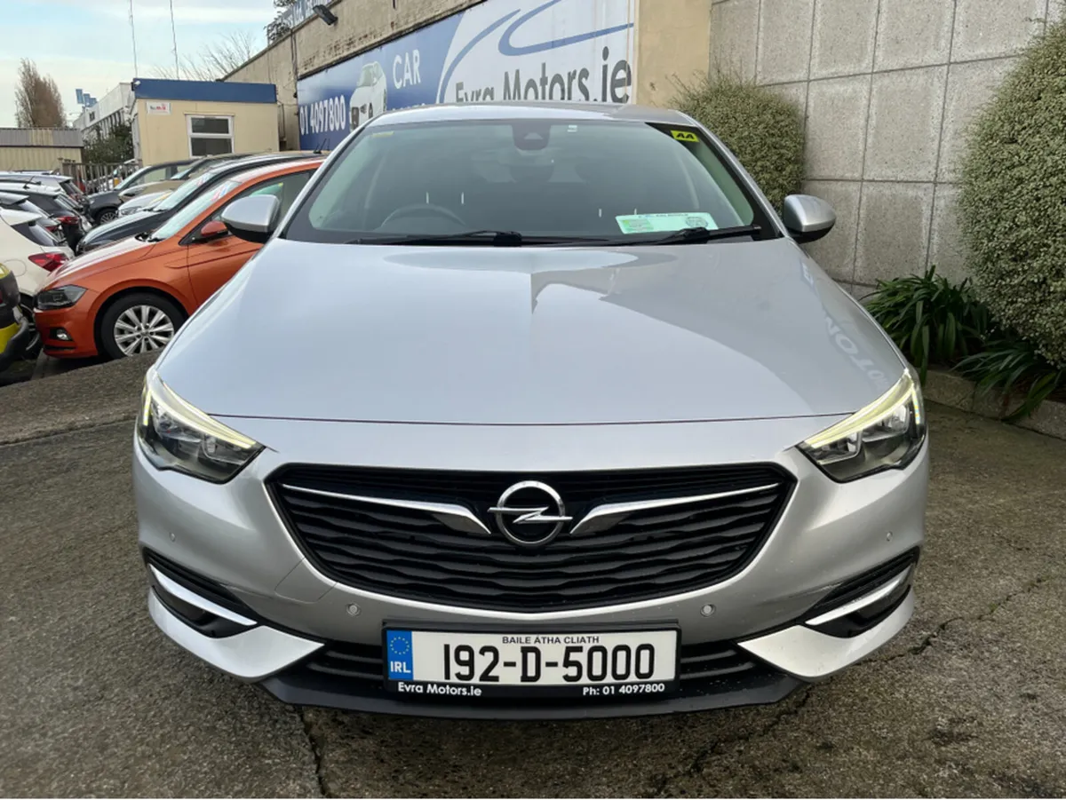 Opel Insignia GRAND SPORT SRI 1.5 PETROL //CARPLAY - Image 2