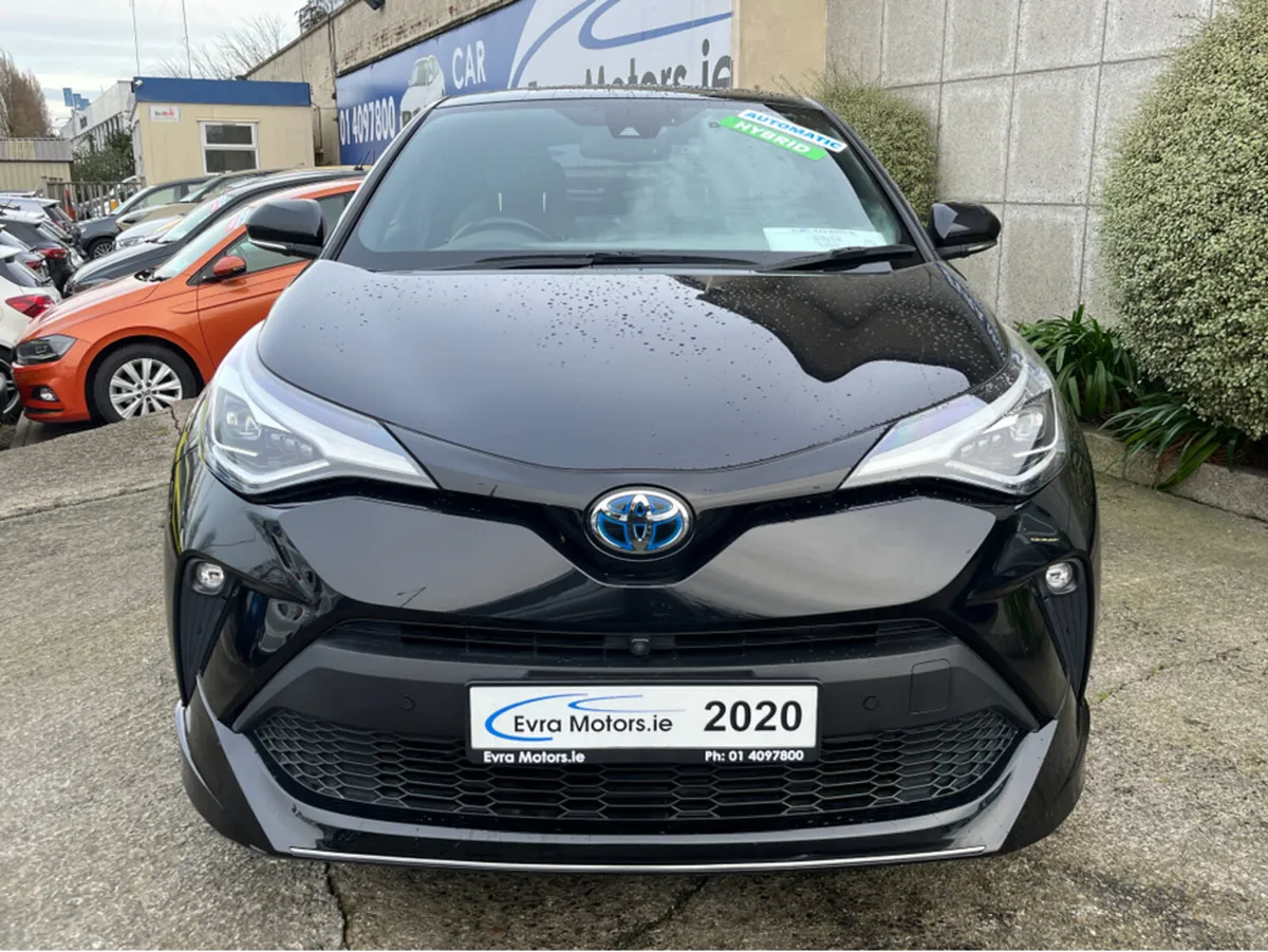 Toyota C-HR SOL HYBRID AUTOMATIC 1.8 PETROL //HIGH - Image 2
