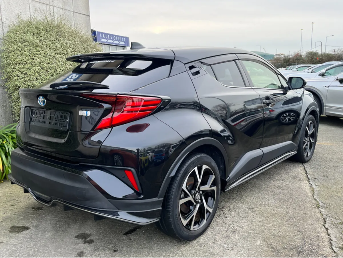 Toyota C-HR SOL HYBRID AUTOMATIC 1.8 PETROL //HIGH - Image 4