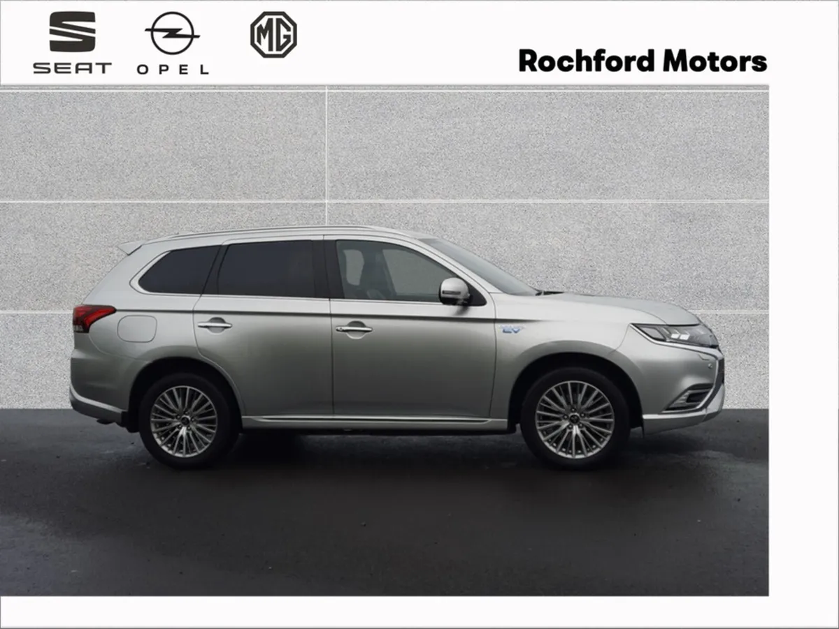 Mitsubishi Outlander OUTL PHEV INSTYLE 4DR AUTO - Image 3