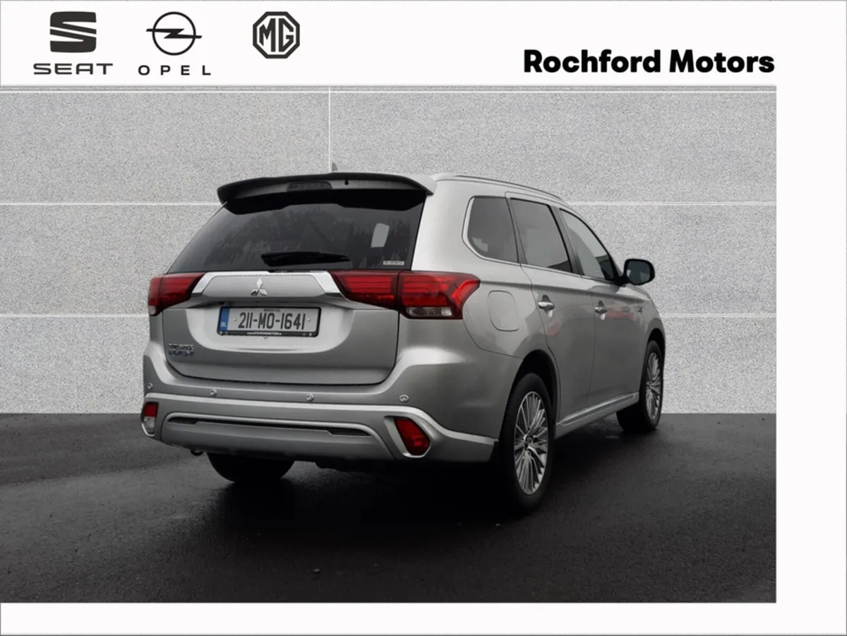 Mitsubishi Outlander OUTL PHEV INSTYLE 4DR AUTO - Image 4