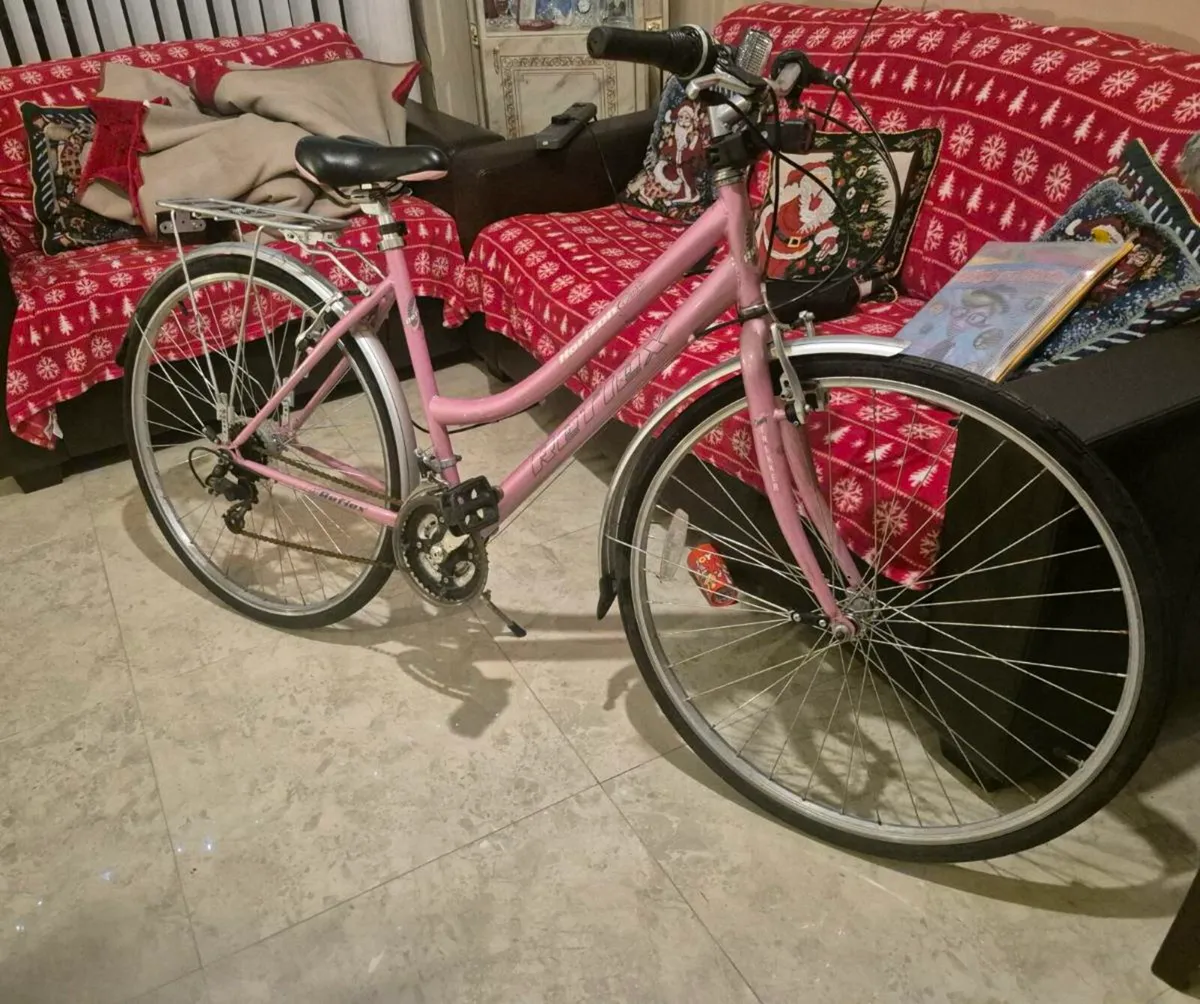 ADULTS LADIES BIKE 20"FRAME FANTASTIC CONDITION GE - Image 3