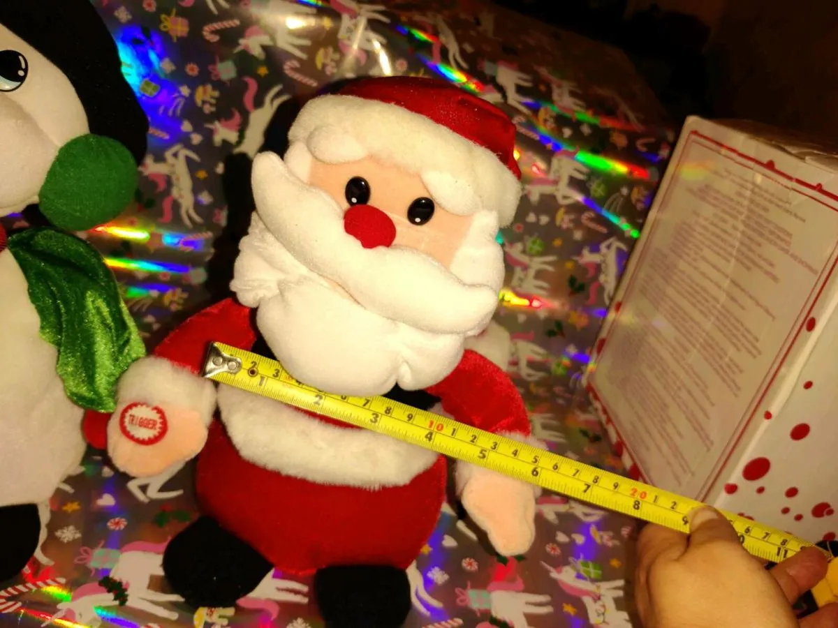 RARE, MUSICAL & DANCING SANTA'S Still in Box ! - Image 2
