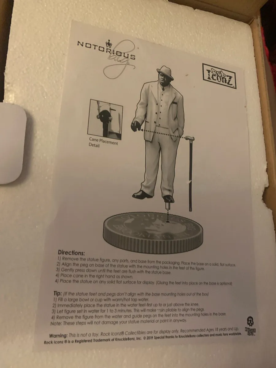 Biggie small figure new - Image 4