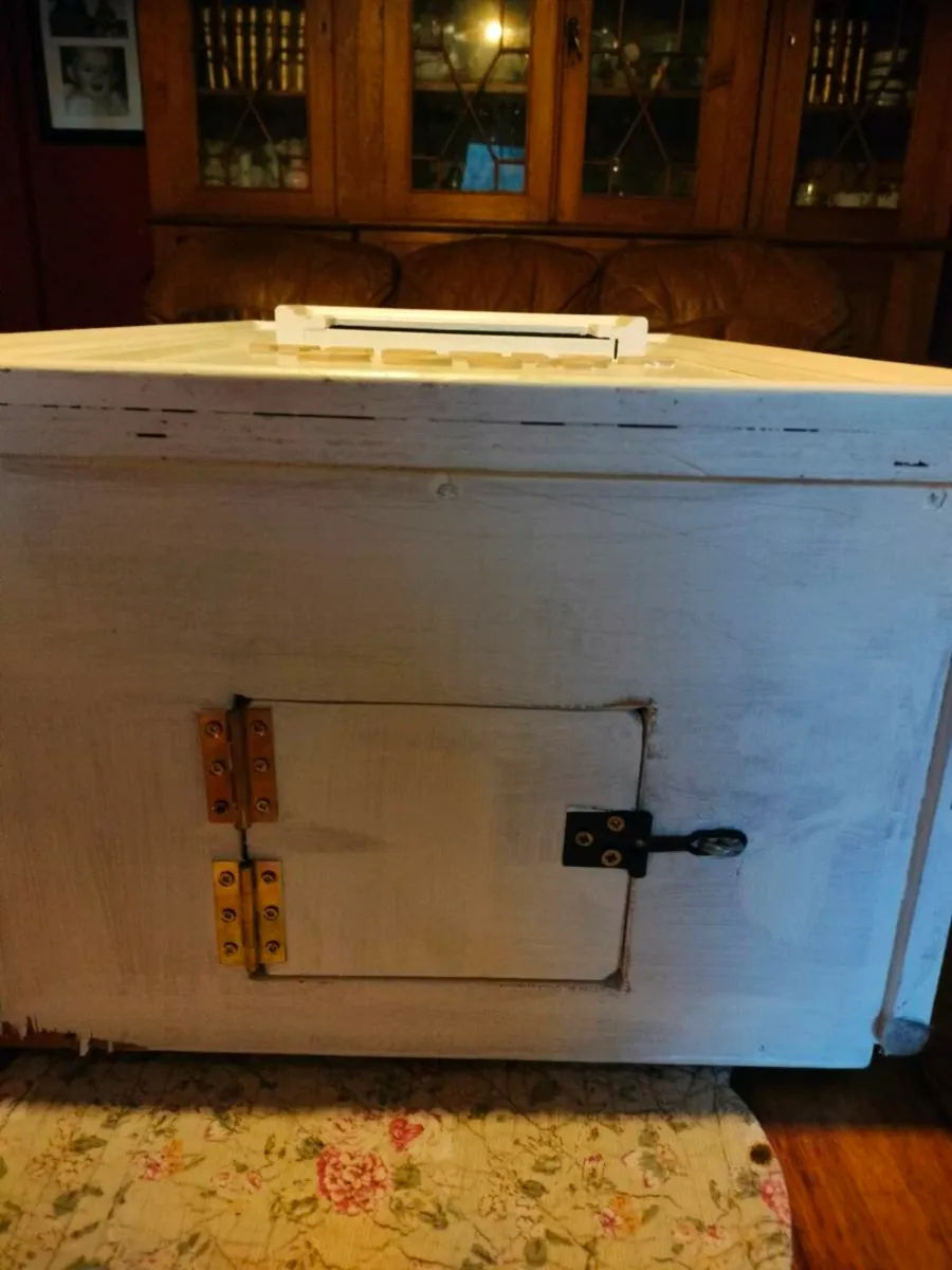 Handcrafted wedding post box for hire. - Image 3