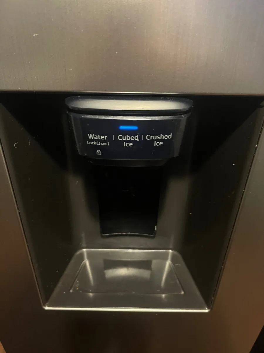 Samsung American Style Fridge Freezer - Image 3