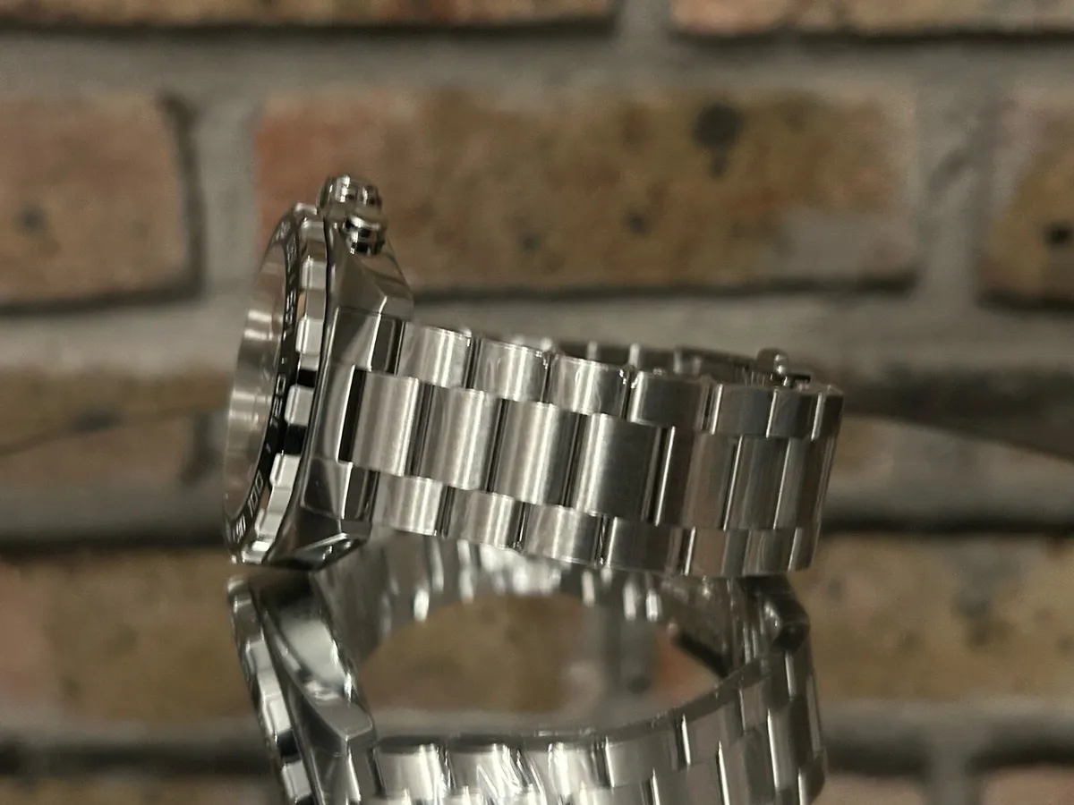 TAG Heuer Formula 1 - Mens Wristwatch - Image 2