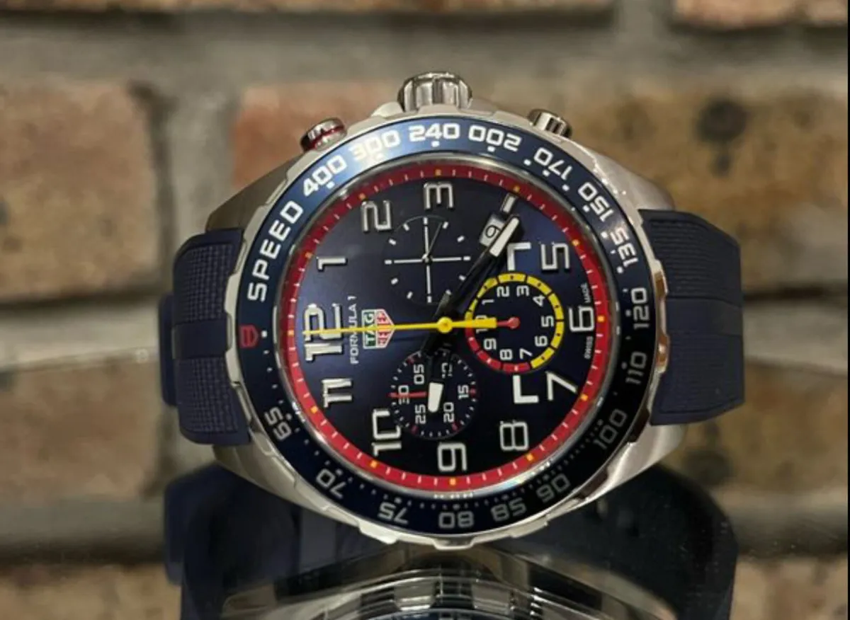 TAG Heuer Formula 1 - Mens Wristwatch - Image 1