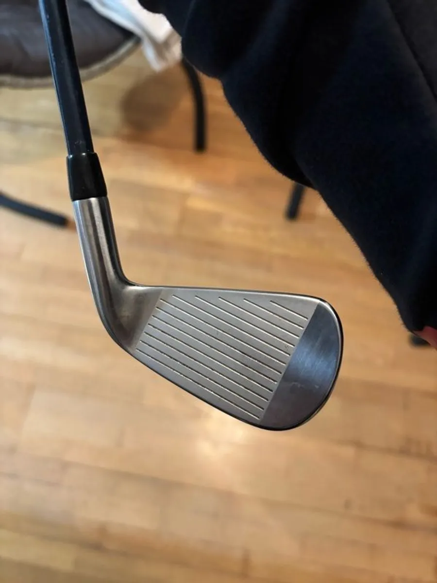 Titleist t200 4 iron - Image 3
