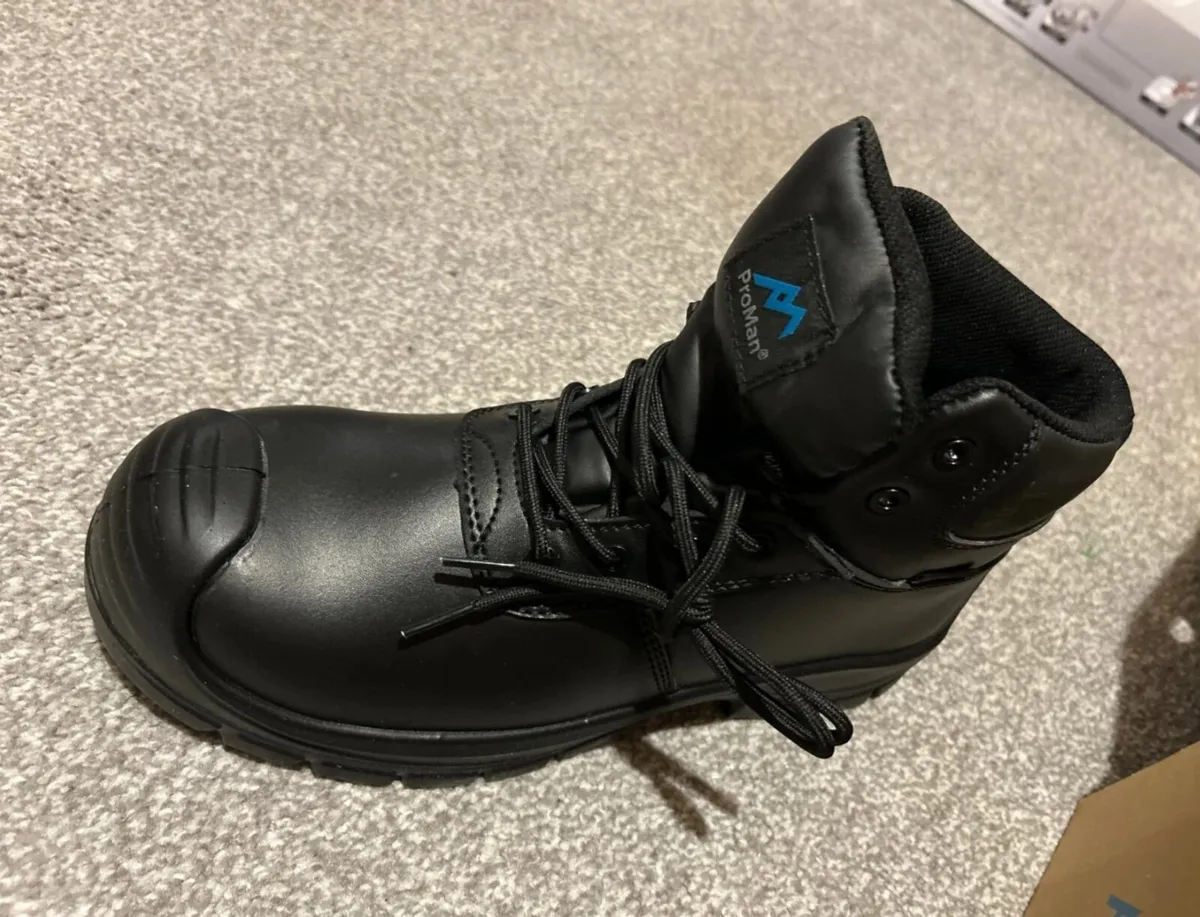 Steel toe capped Boot - Image 4
