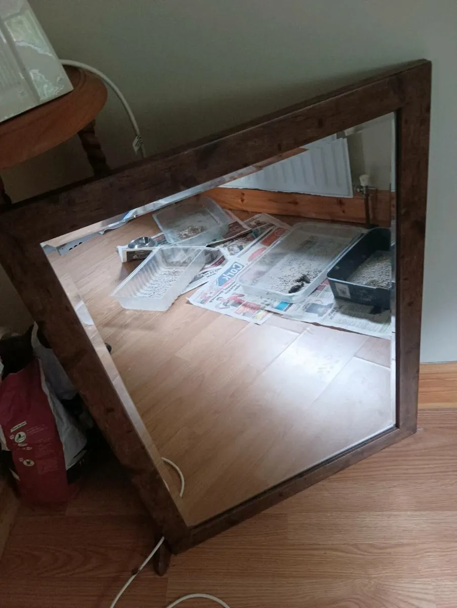 Lovely timber mirror unusual 15 Euro - Image 4