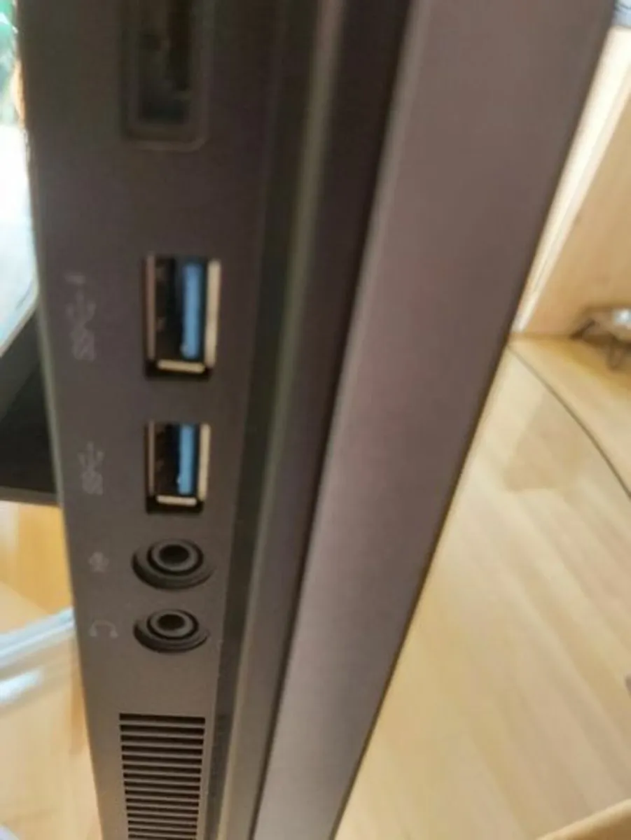 AiO HP Elite800 24" Touchscreen Win11 - Fast - Image 3