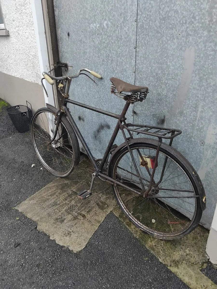 Old hi nelly bike man's bike read add priced - Image 4