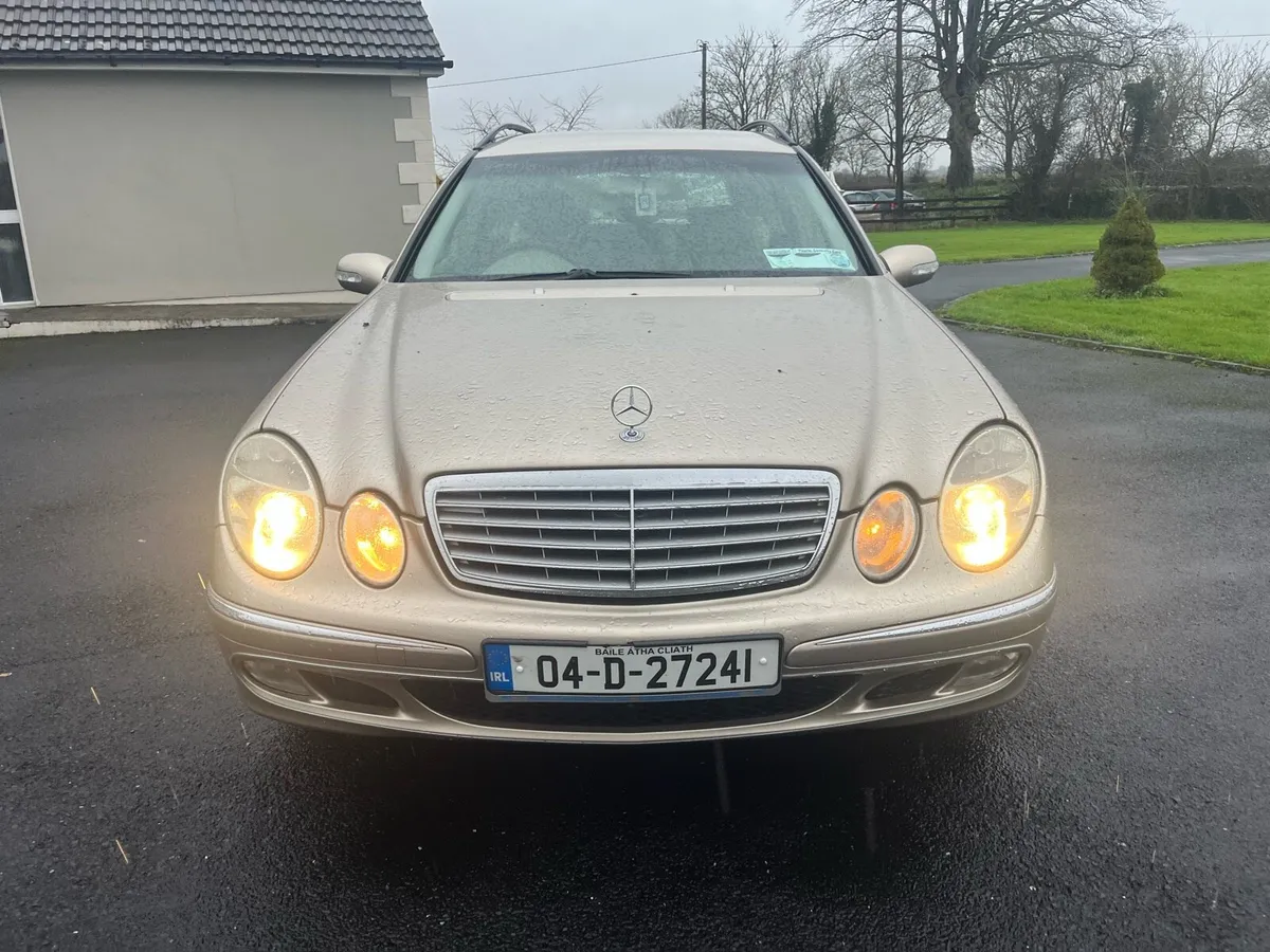 Mercedes e320 Crew Cab - Image 3