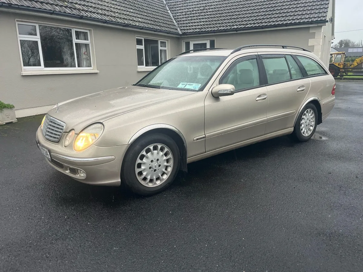 Mercedes e320 Crew Cab - Image 4