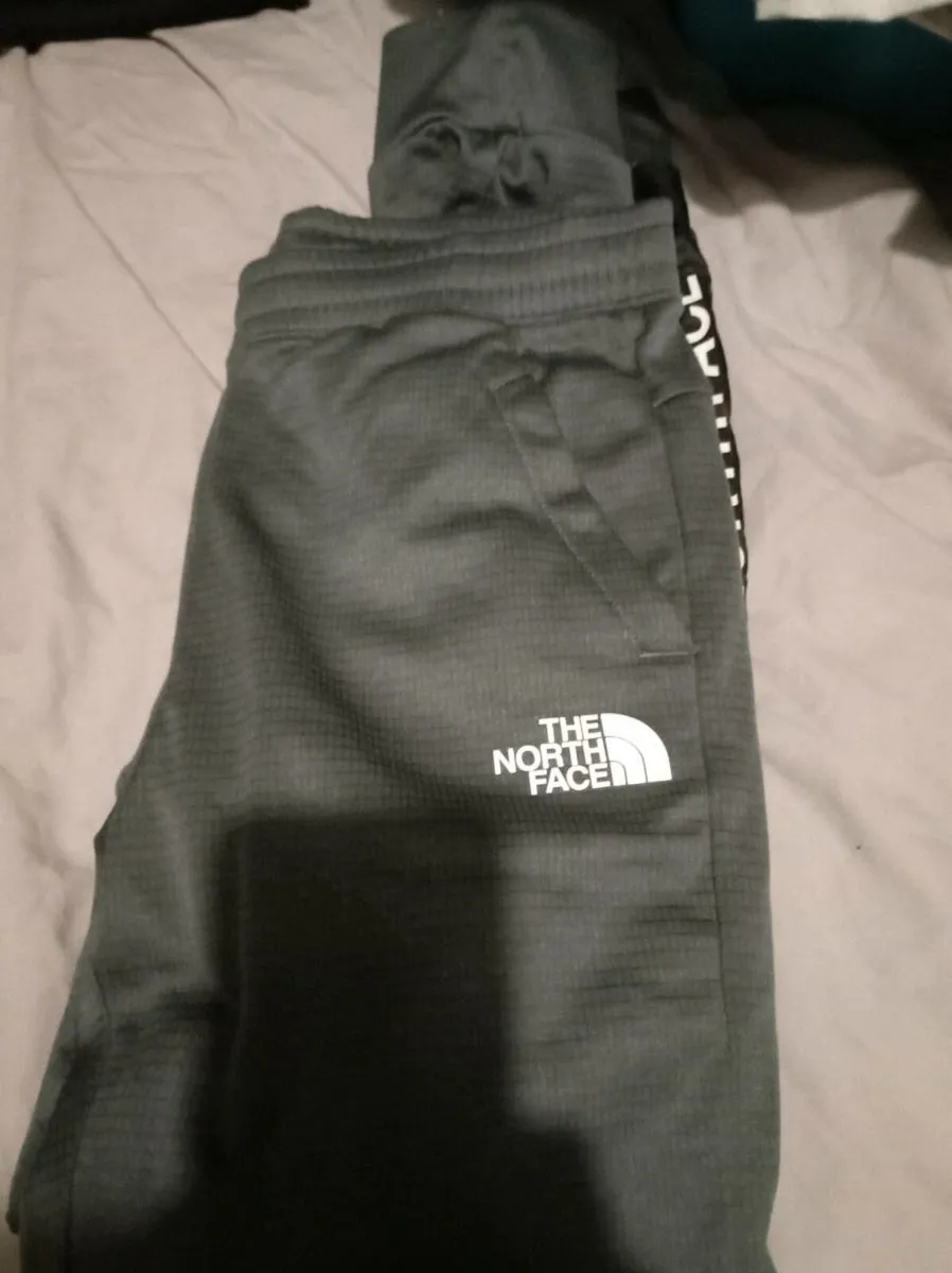 North face joggers - Image 3
