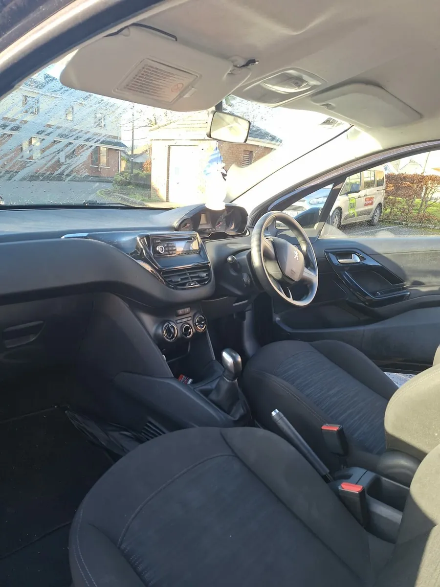 Peugeot 208 2013 - Image 4