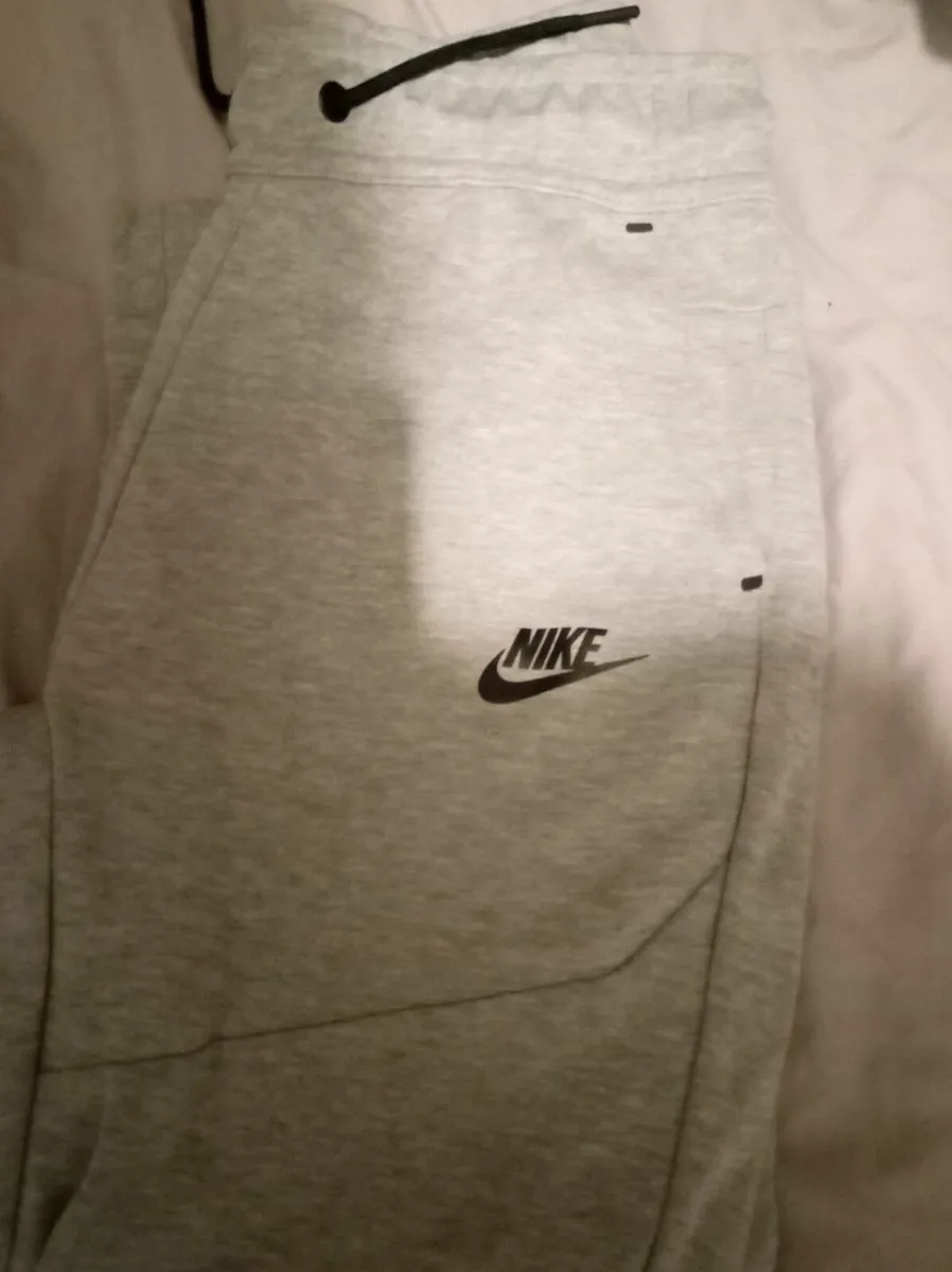 Youth Nike joggers - Image 2