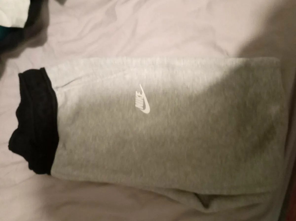 Youth Nike joggers - Image 3