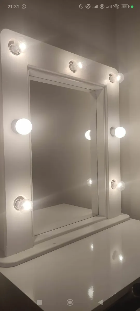 Beautiful Hollymood Makeup Mirror - Image 3