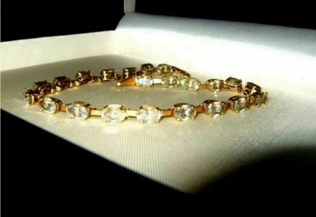 Vintage Hallmarked 14ct Gold Tennis Bracelet - Image 4