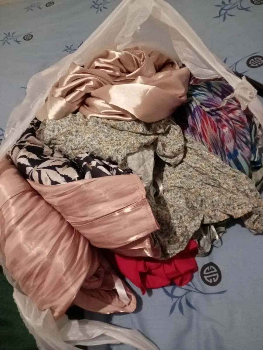 Ladies dresses and tops - Image 4