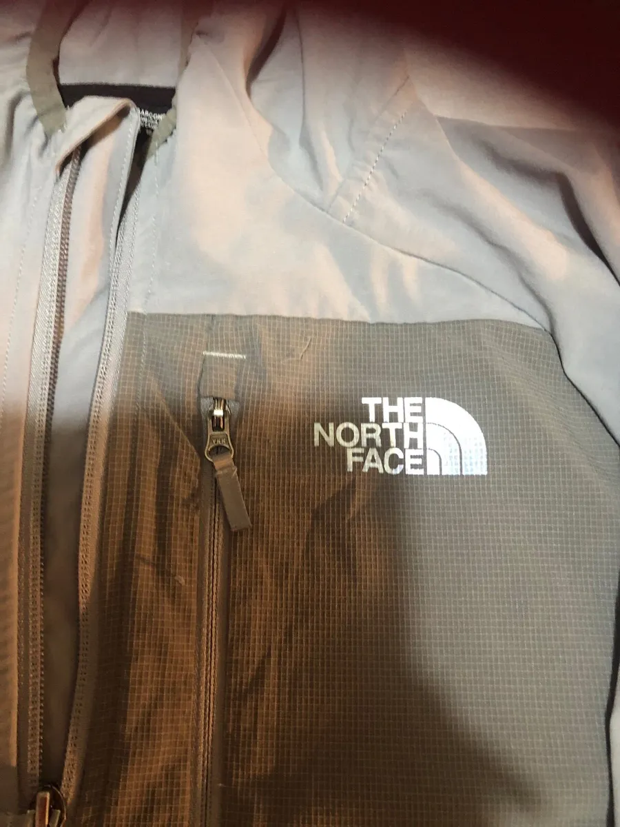Boys northface top size XxL €15 - Image 3