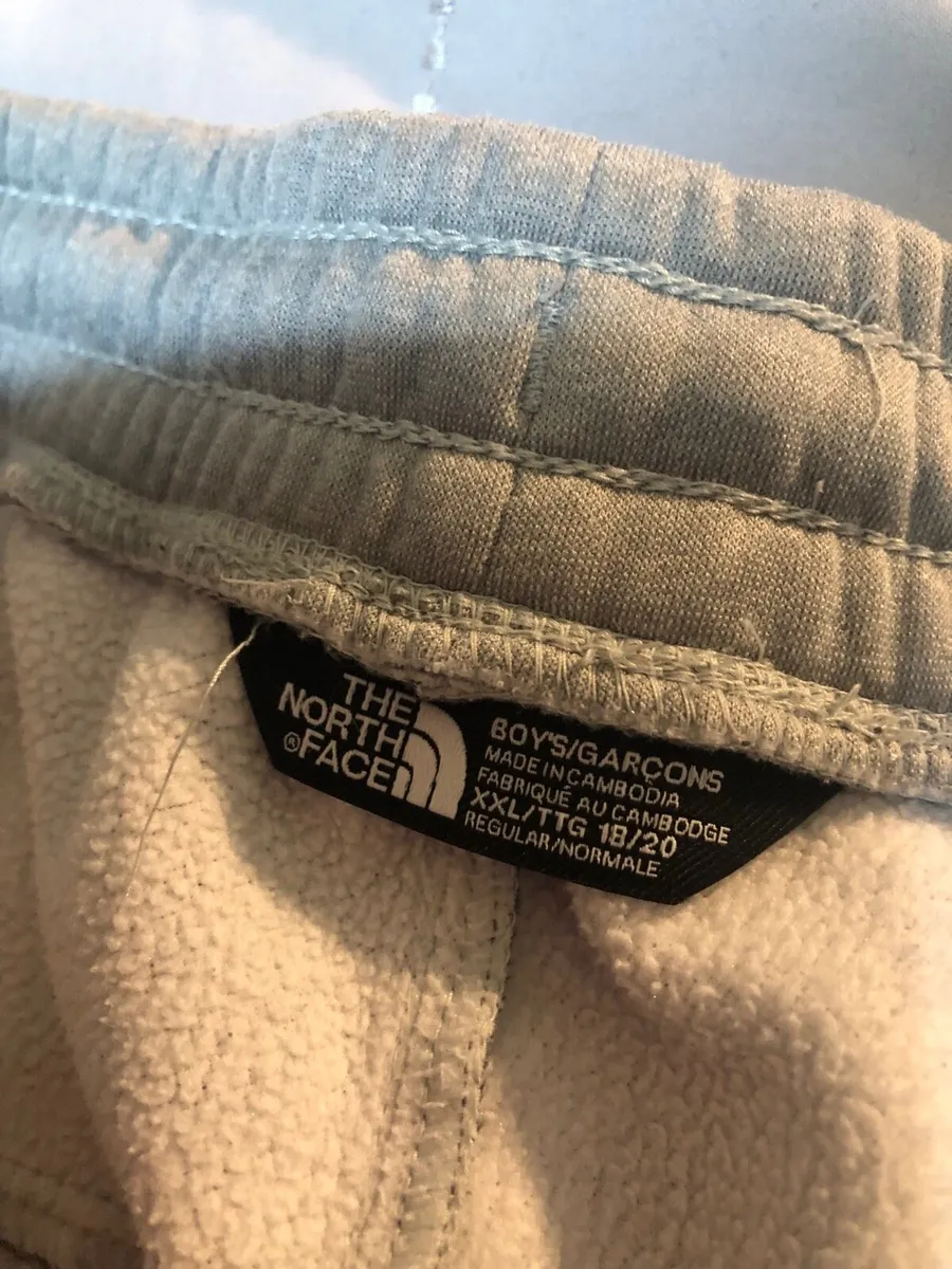 Boys northface bottoms size XxL €10 - Image 3