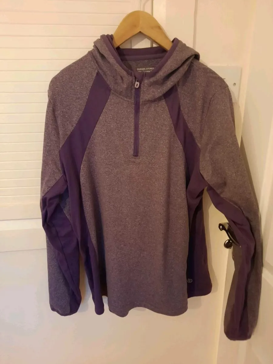 Dunes stores sport hoodie - Image 2