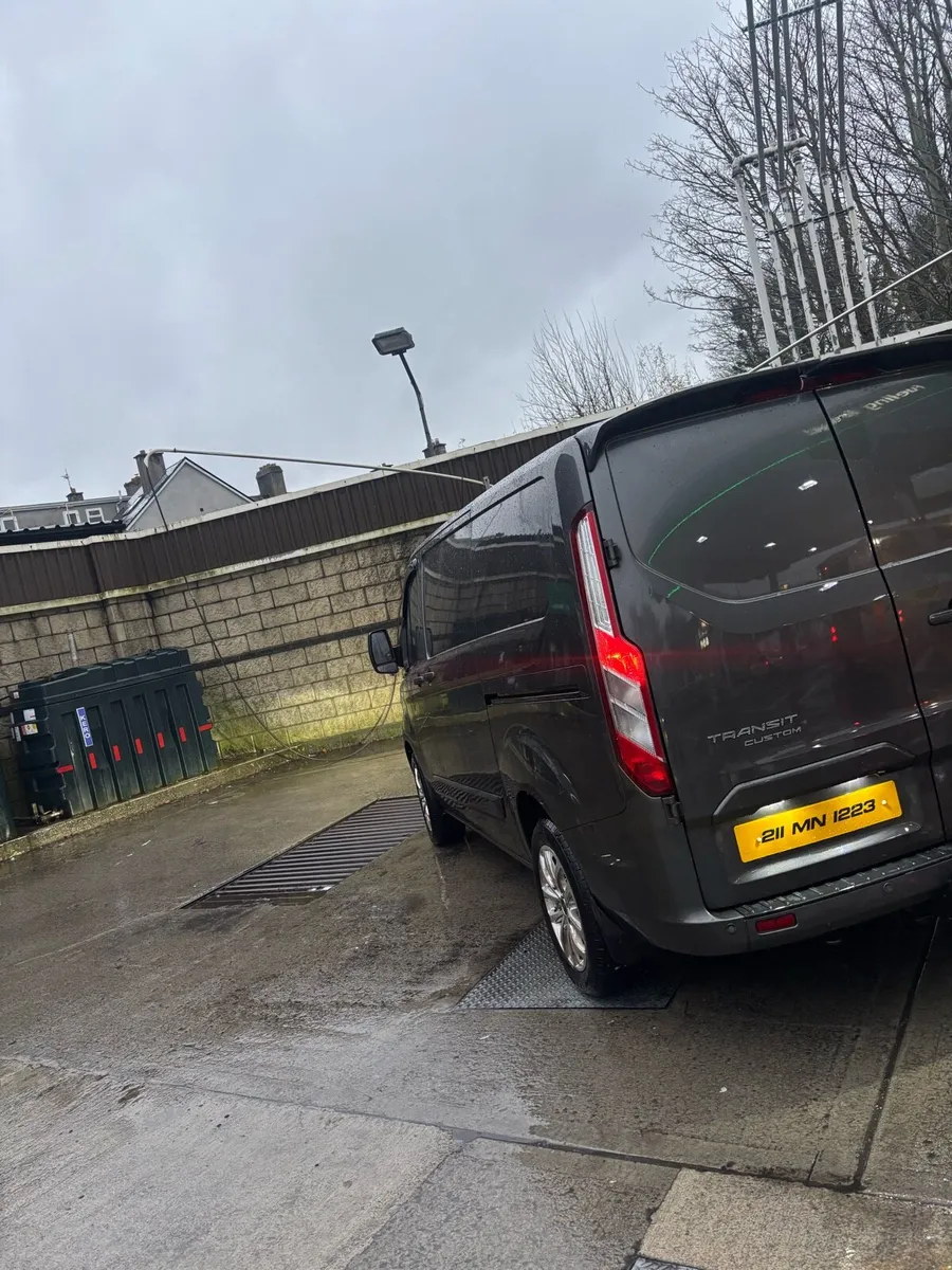 Ford transit custom 211 limited edition 140 bhp - Image 4