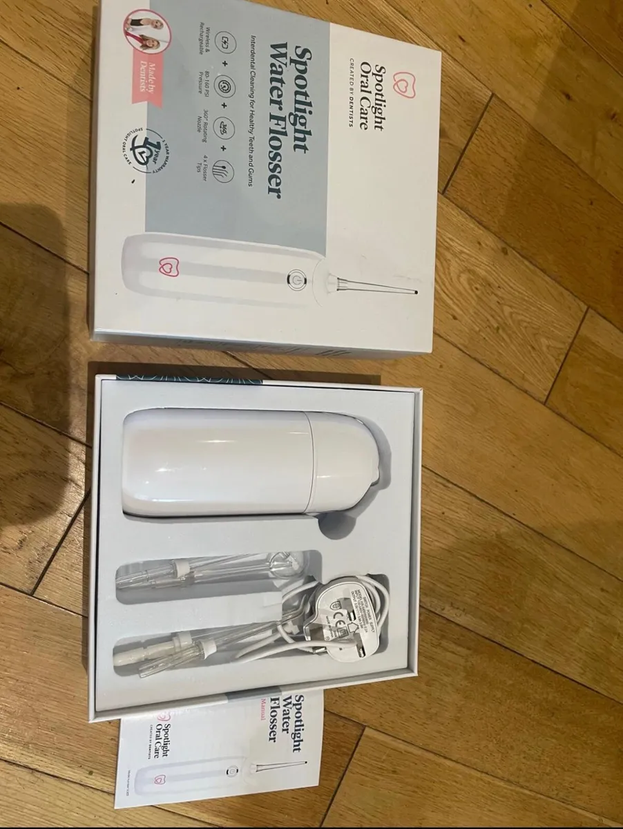 Spotlight  Water Flosser and Sonic Toothbrush - Image 4