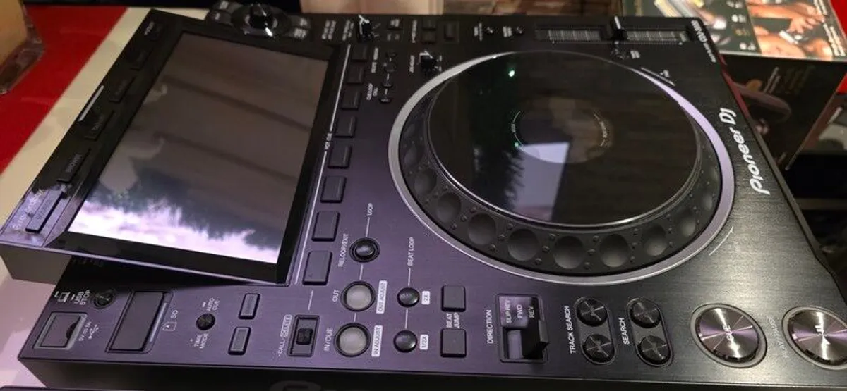 Pioneer CDJ3000 Pair - Image 4