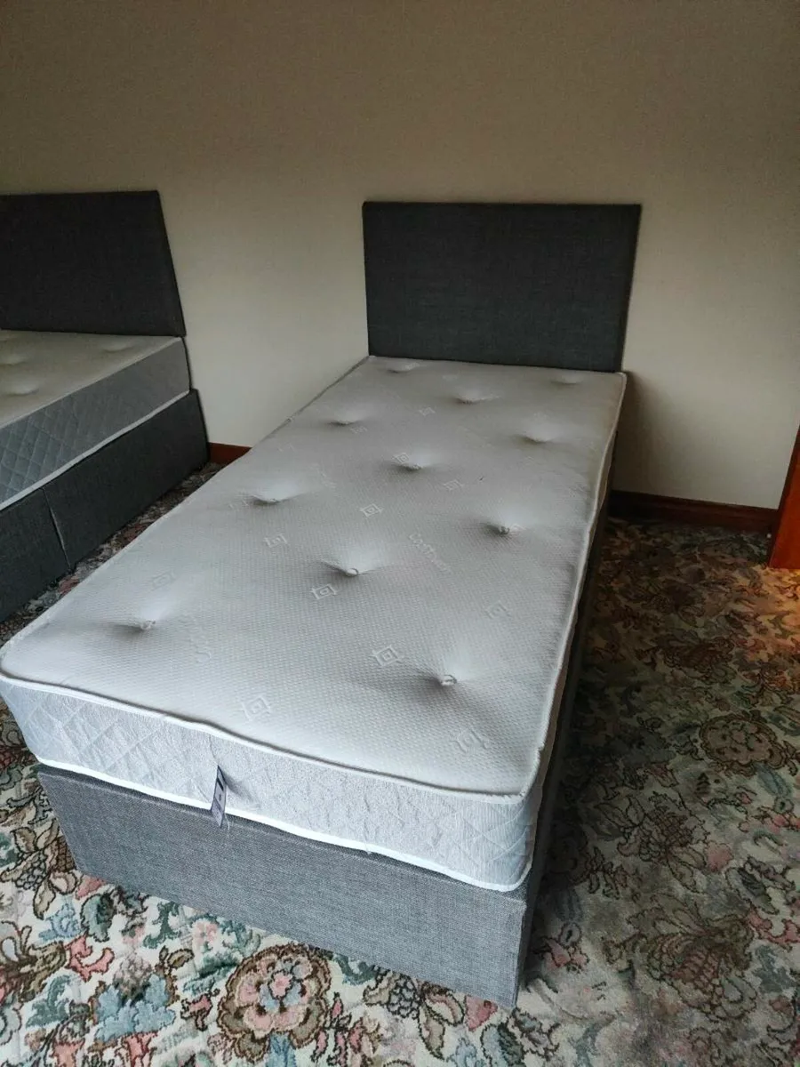 Double divan bed - Image 1