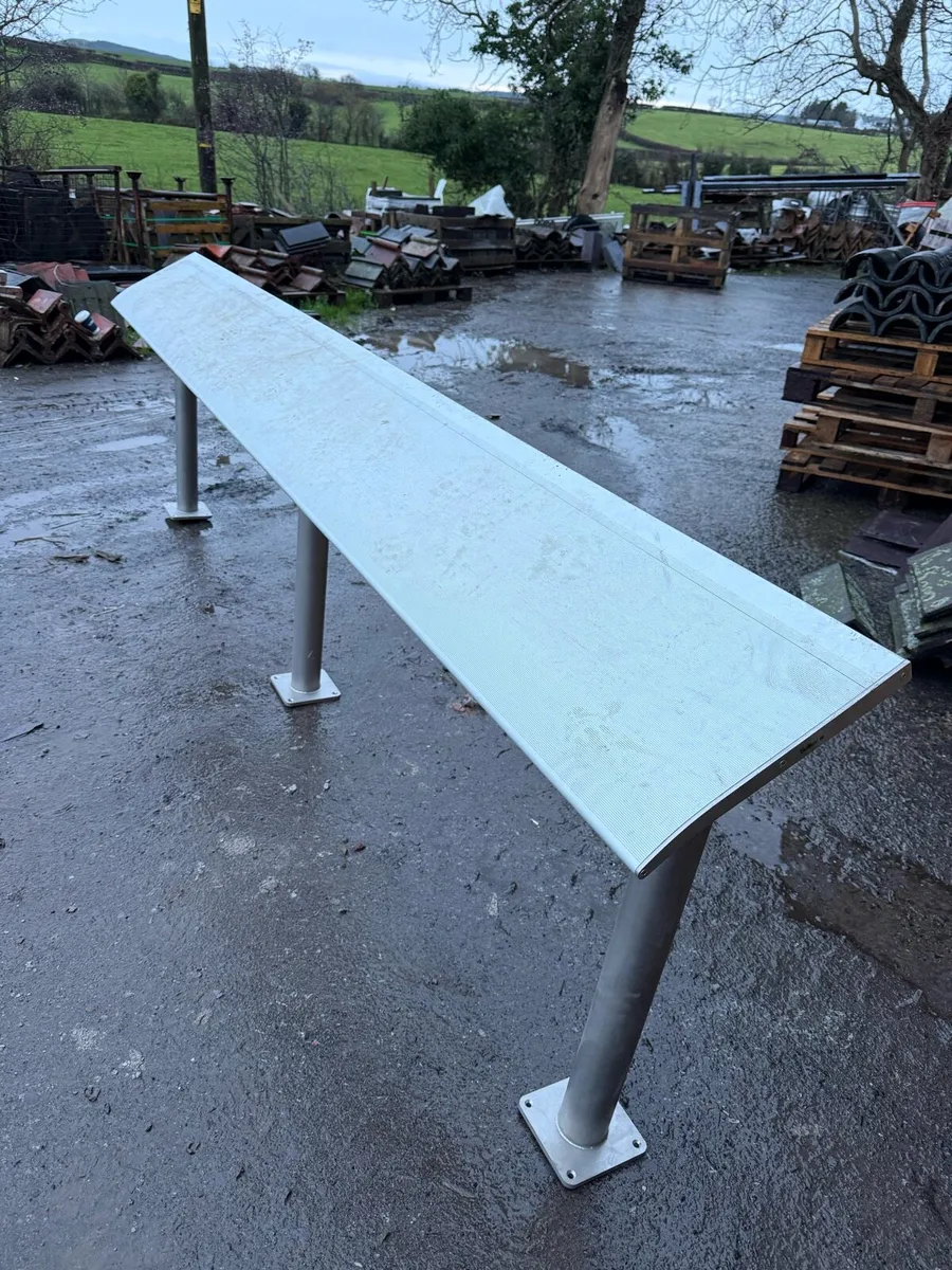 New aluminium perch bench - Image 1