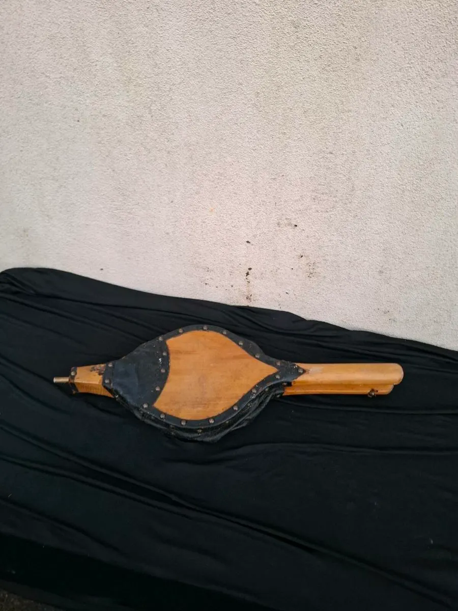 Working fire bellow - Image 1