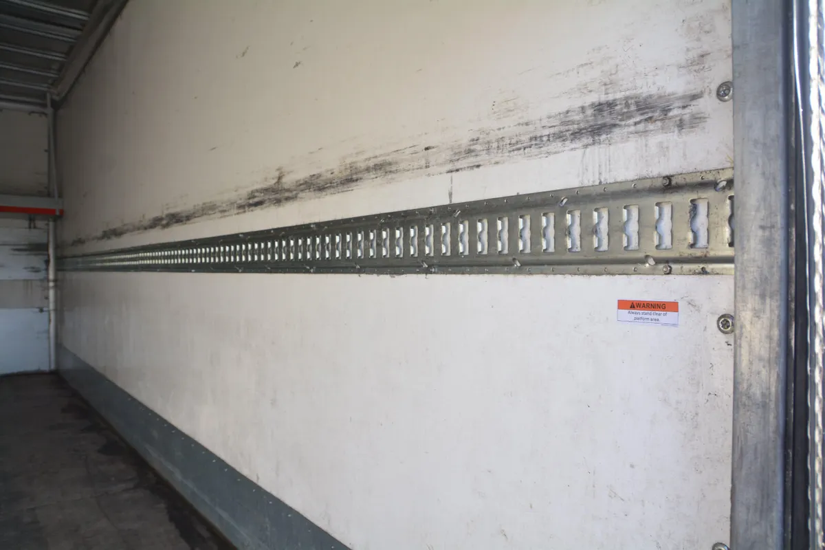 MAN TGL10 190 Box & Lift # LOW Km - Image 3