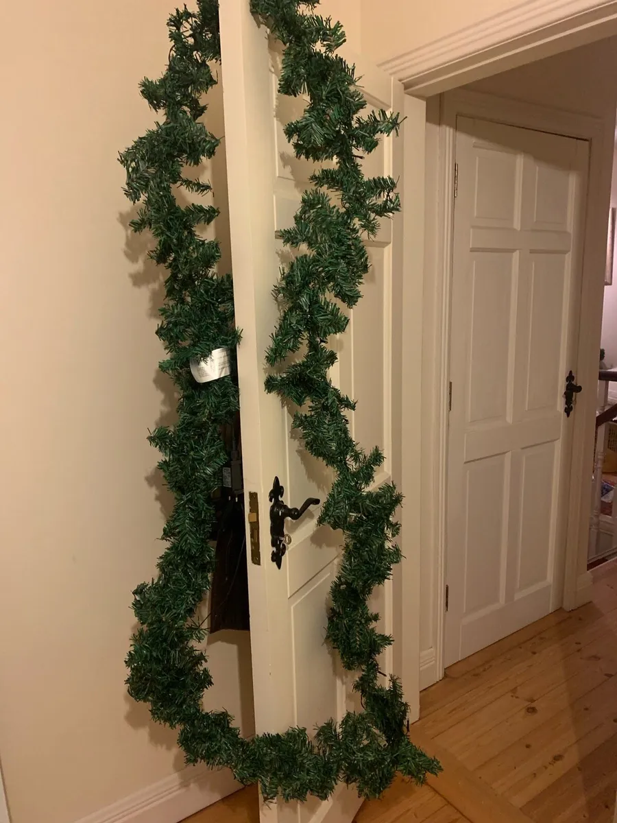 Christmas door garland - Image 2